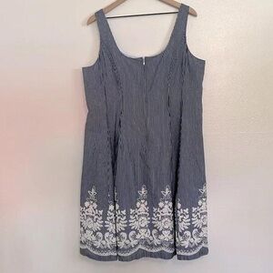 Elegant Navy and White Floral Dress